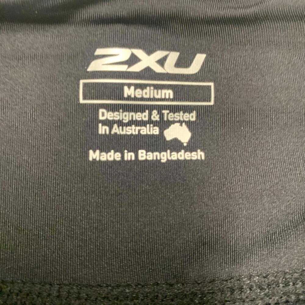 2XU Women's Sz Medium Black Running Shorts W32 NWT - Picture 4 of 10